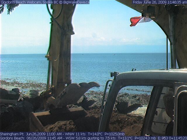 Hostile takeover of Gordos cam #2 ?
Sure ... They wait until BWD is S. of the border then in comes the heavy equipment !!!
