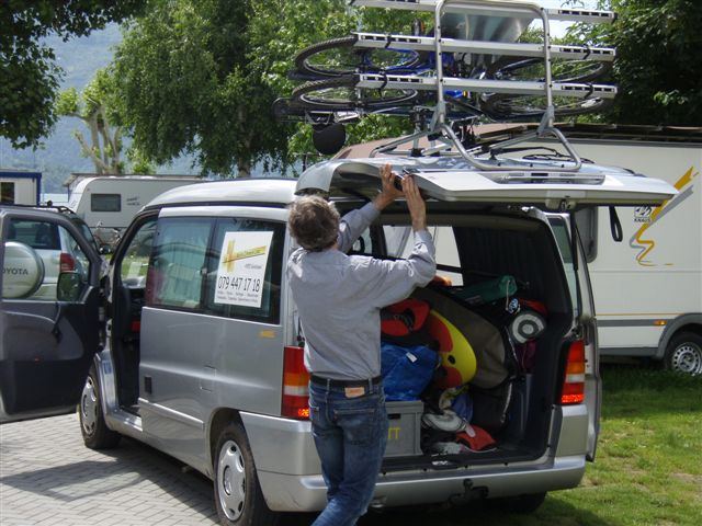 JL's Mercedes Vito Marco Polo Ed.
fully loaded with toys, pop top, fassssst
