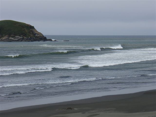 Cape with light winds yesterday
nice waves, tough riding
