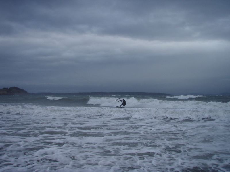 Christmas Day and the waves are getting eaten up.
Grant Mac setting up,to tear that wave to pieces,showing no mercy,ripping like he has not kited in awhile.Which he hasn't.
Keywords: Best Christmas Ever