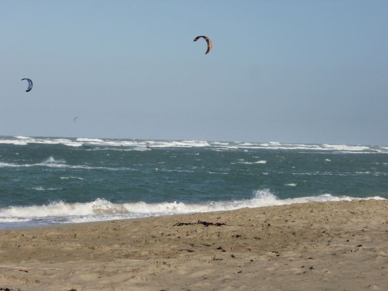 The Beach At Cabarete
kitchen and bed and bath 30.00 night right at the beach for windsurfing.Same for kitesurfing.....
