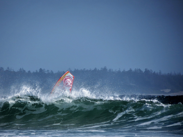 Logo-high? (BWD)
New logo position on Hot Sails is raising the bar.
