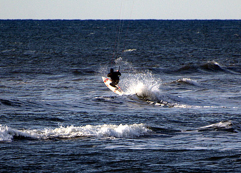 Nice conditions today up island.
Ross riding his new Mako Surf.
