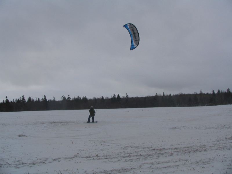 Nosey Snow Kiting in Cavendish, PEI DEC 07
Not as much snow as I would have liked, but still had fun!!
