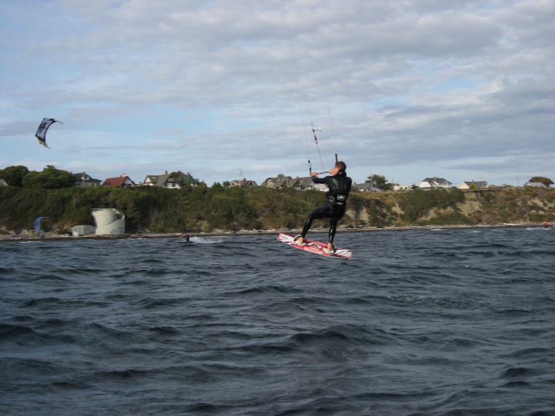 Kiteboarding_August_25_2009_024.JPG