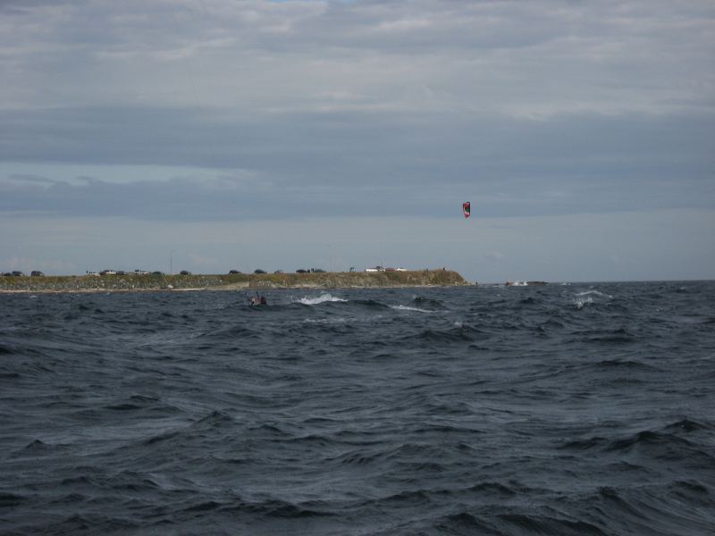 Kiteboarding_August_25_2009_028.JPG