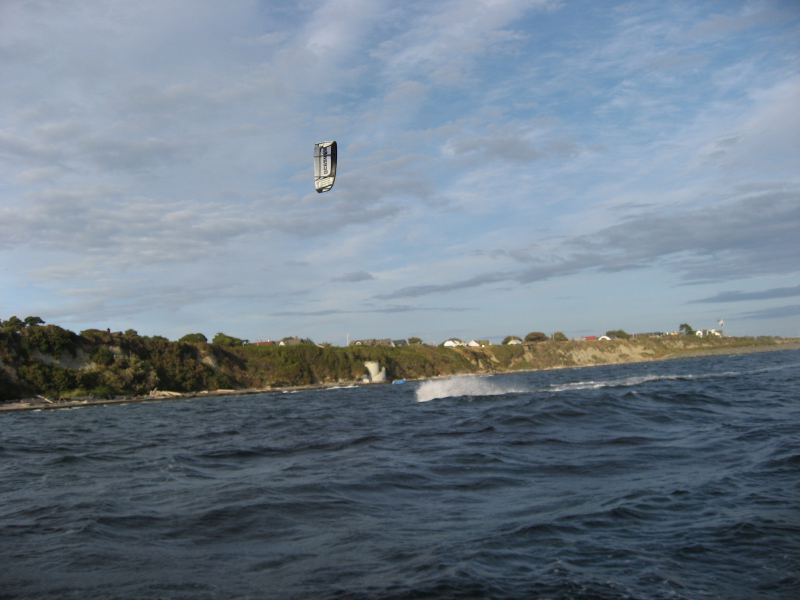 Kiteboarding_August_25_2009_075.JPG