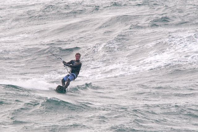 In the Trough
Keywords: Waves Kiteboard wind Water