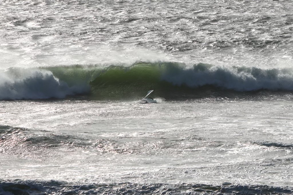 LB Big Monday- birthday waves- Photos by Banfieldave
Going for the Sail duck dive instead of Chicken jibe
