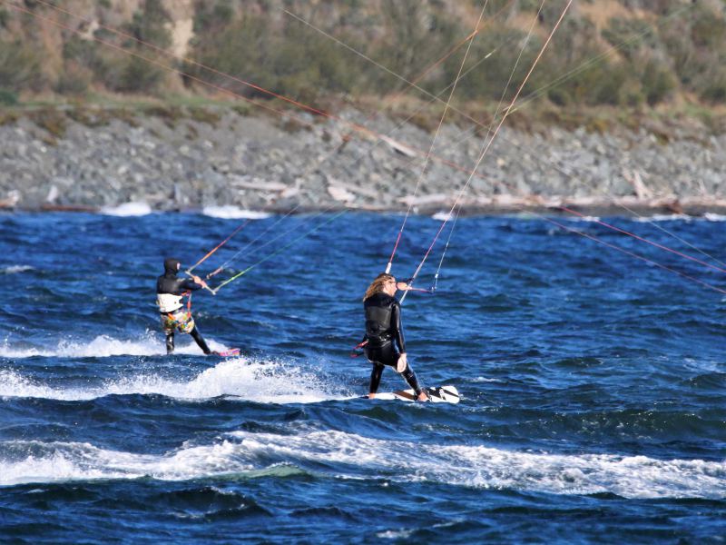 Dallas Road - Sept 22nd
My first go at kiteboarding pics.  Shot with a Canon 100-400mm adapted to a Panasonic GX8.  All manual focus.

@gwydionjhr on Instagram
