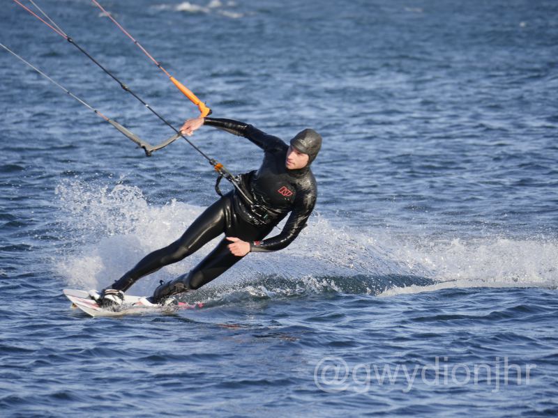 April 23rd - Clover Point
If anyone knows who this gent is, I have a boatload load of pics I'd like to share with him.  He can reach me at: gwydionjhr@outlook.com
